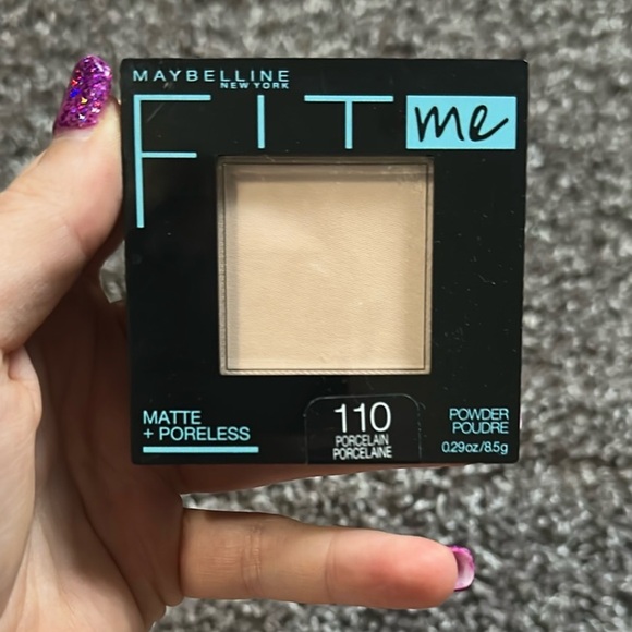 Maybelline Fit Me Matte + Pore-less Powder - 110 - Picture 4 of 6